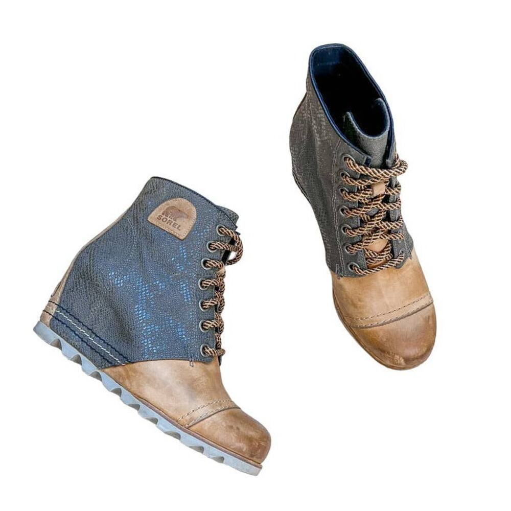 Sorel 1964 PDX Wedge Boot in Tan Leather and Green Canvas Elk Color Size 9